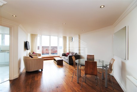 ２ベッドルームフラット賃貸物件 Blazer Court, 28a St Johns Wood Road NW8 7JY